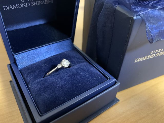 婚約指輪の写真です