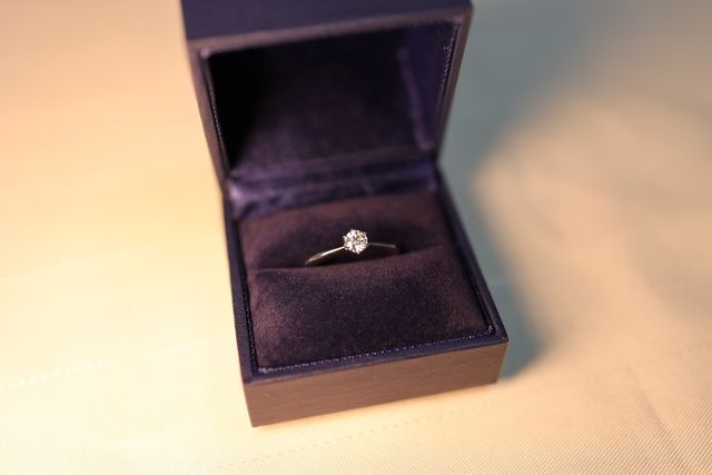 銀座ダイヤモンドシライシさんの、スマイルプロポーズリング