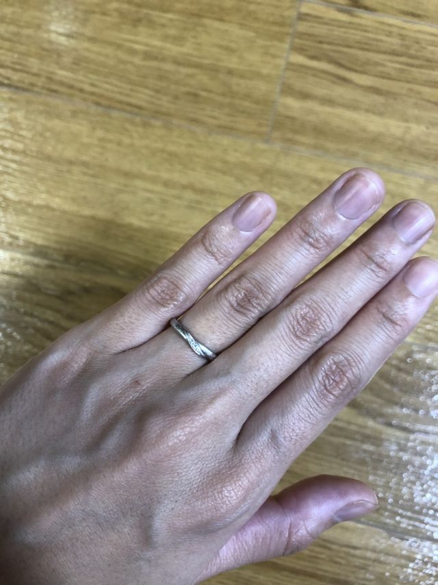 シンプルだけどキラキラしたデザイン