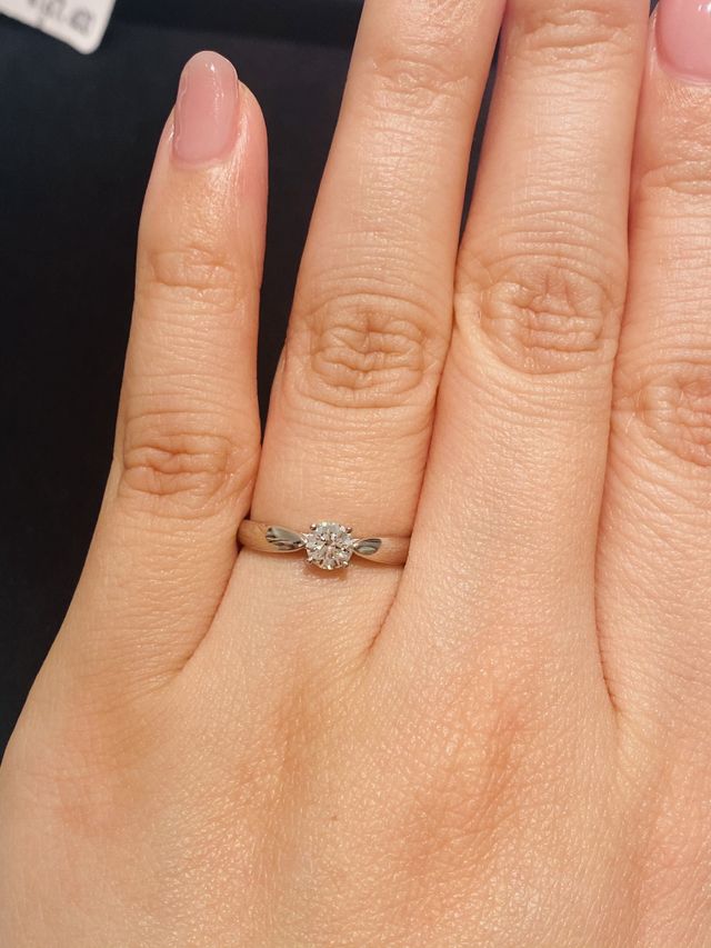 王道の婚約指輪　
憧れのティファニー