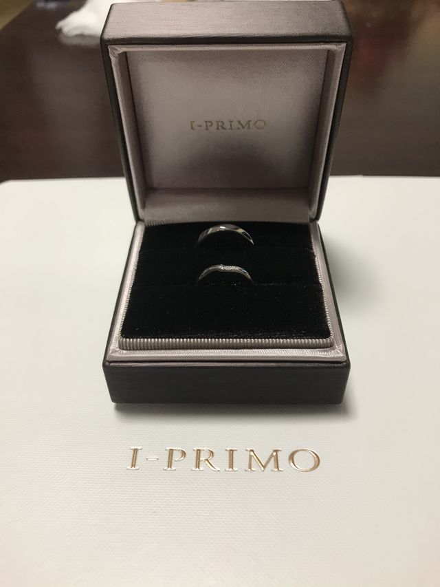 結婚指輪購入後のものです。(写真下の指輪)