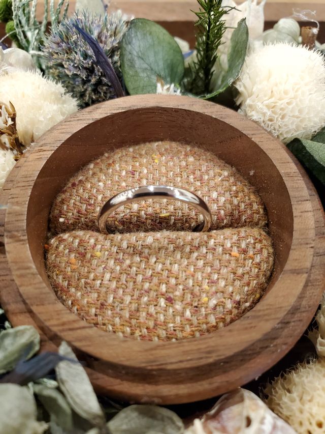 木のボックスは別途料金