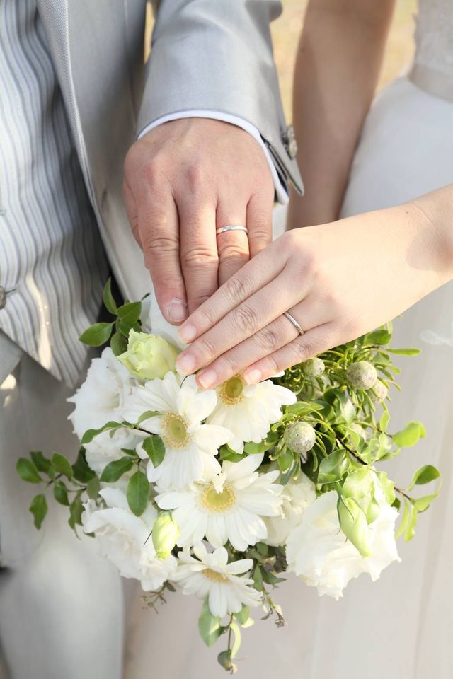 ３つダイヤが入ってるのを選びました。