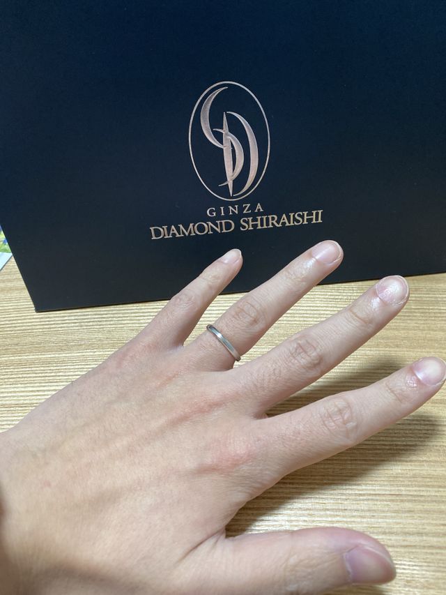 丸みがあり自然な付け心地です。