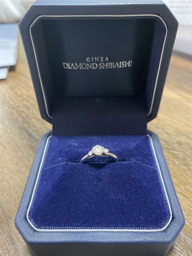 婚約指輪の写真