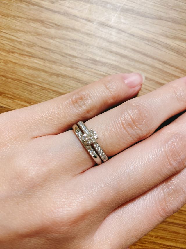 ラインは違いますが重ね付け用です。