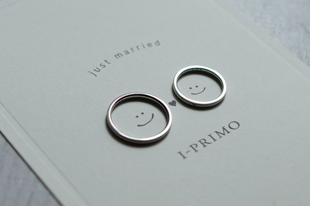 メッセージカード付き。結婚の写真と＋して年賀状にしました！