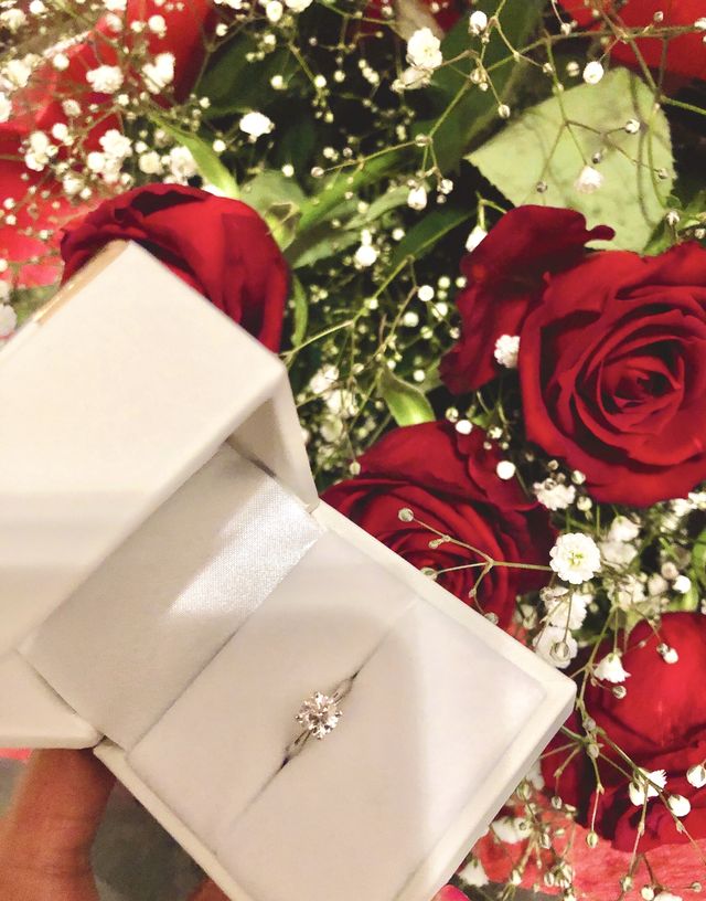 0.7カラット、Dカラー、VS1