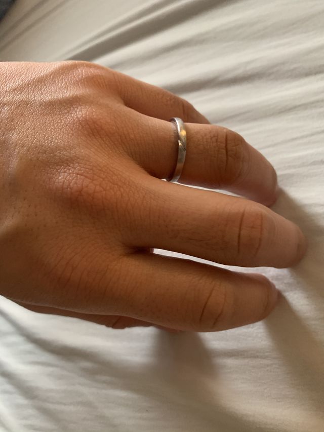 マット加工とセンターのデザインが気に入っています。