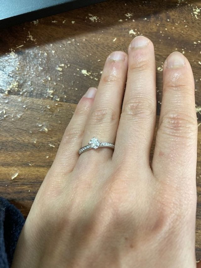 着用時（キレイな指でなくてすみません･･･）