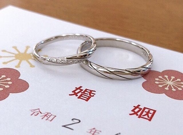 注連縄を連想させるデザインです