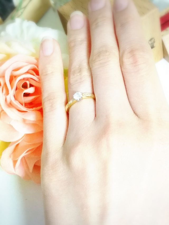 イエローゴールドと3Eダイヤ