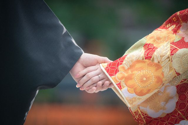 前撮りの時の写真です
こちらは婚約指輪です