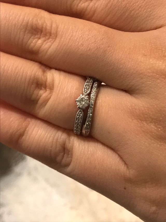 手持ちのプロポーズリング（ジルコニア）と重ね付け