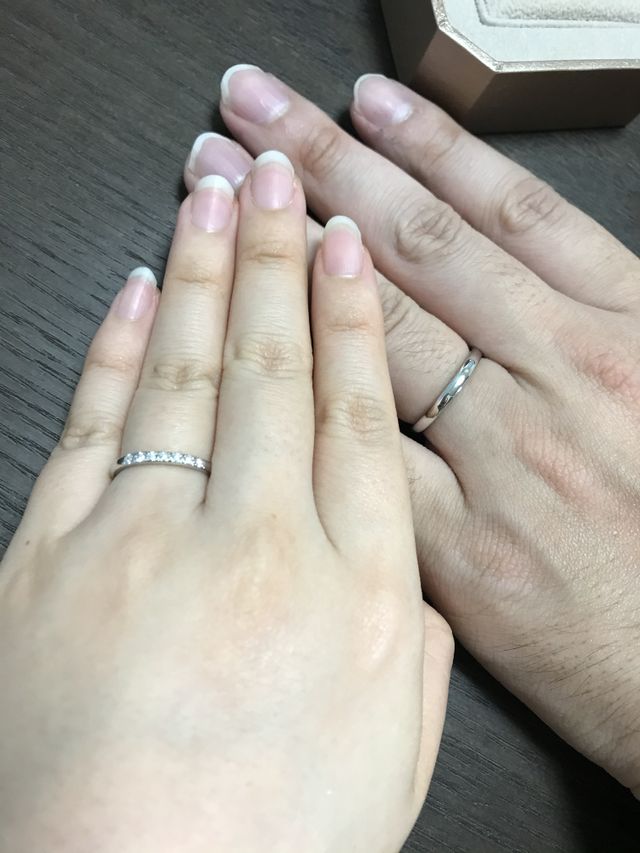 ダイヤモンド7粒のトゥルーハートとフローラコルニオーロ