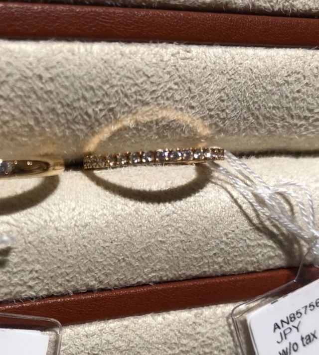 ハーフエタニティリング