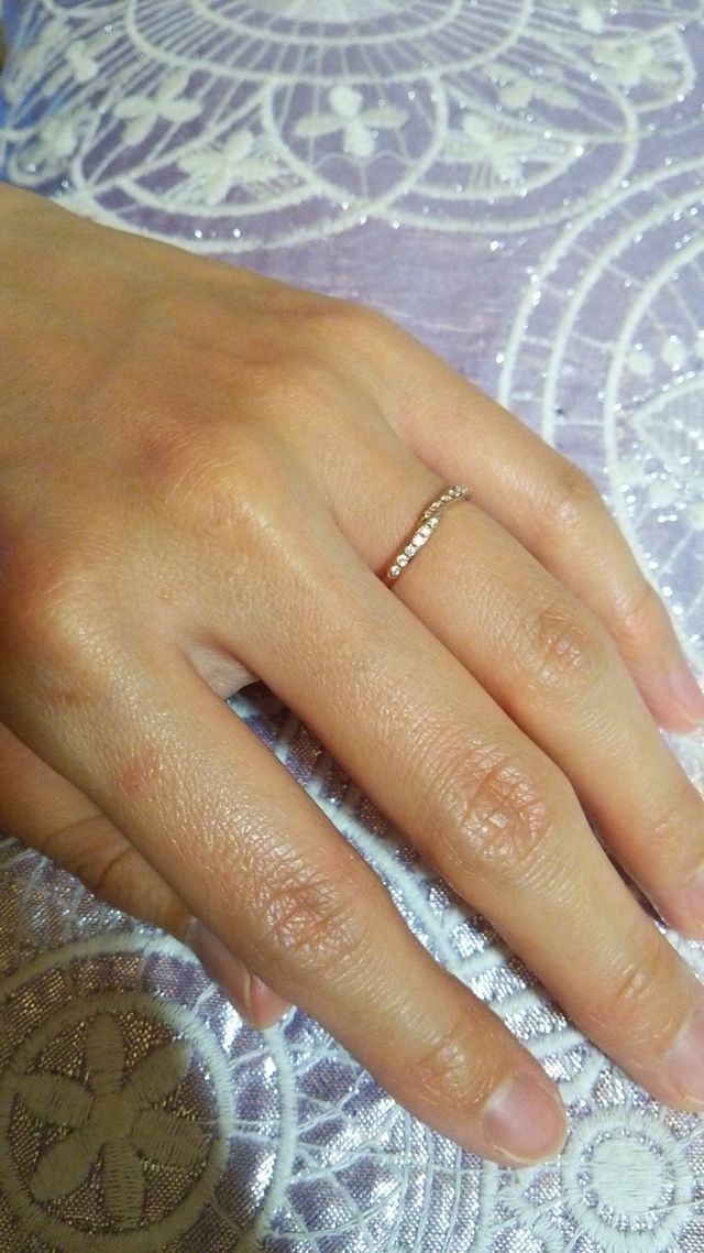 TASAKIオリジナルのサクラゴールド。ハーフエタニティ。