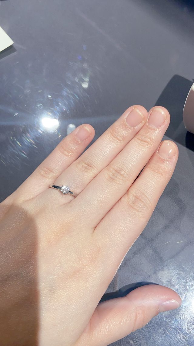 店舗で着用した際の写真です