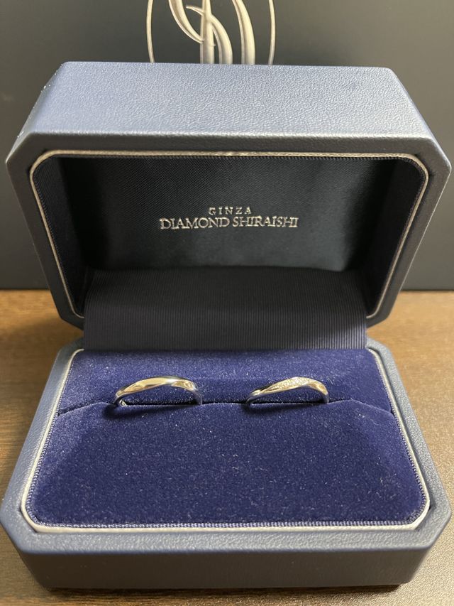 ダイヤモンドシライシさんの指輪。
ペアです。