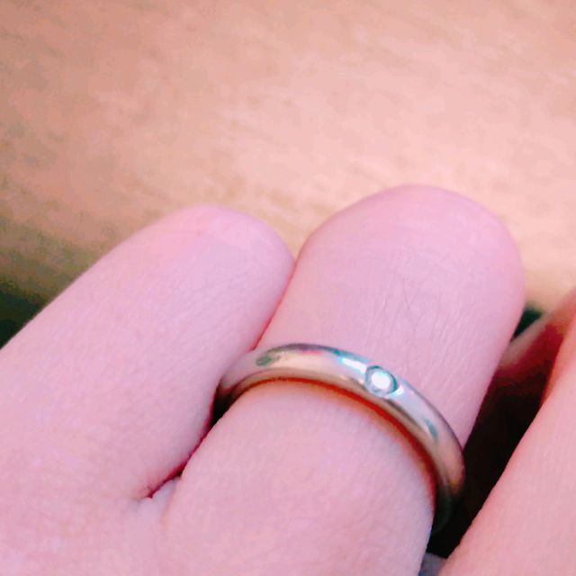 シンプルなダイヤが素敵な指輪です！