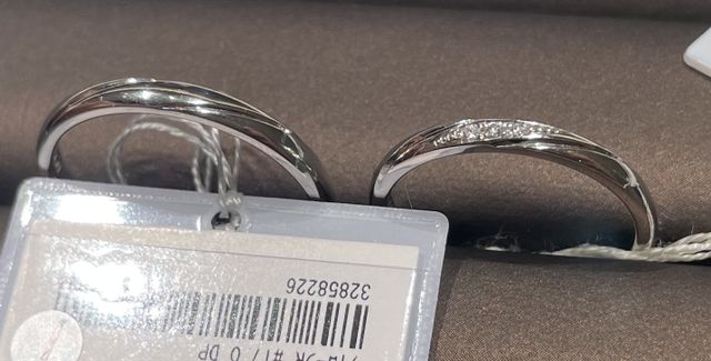 細めという点とデザインがお気に入り