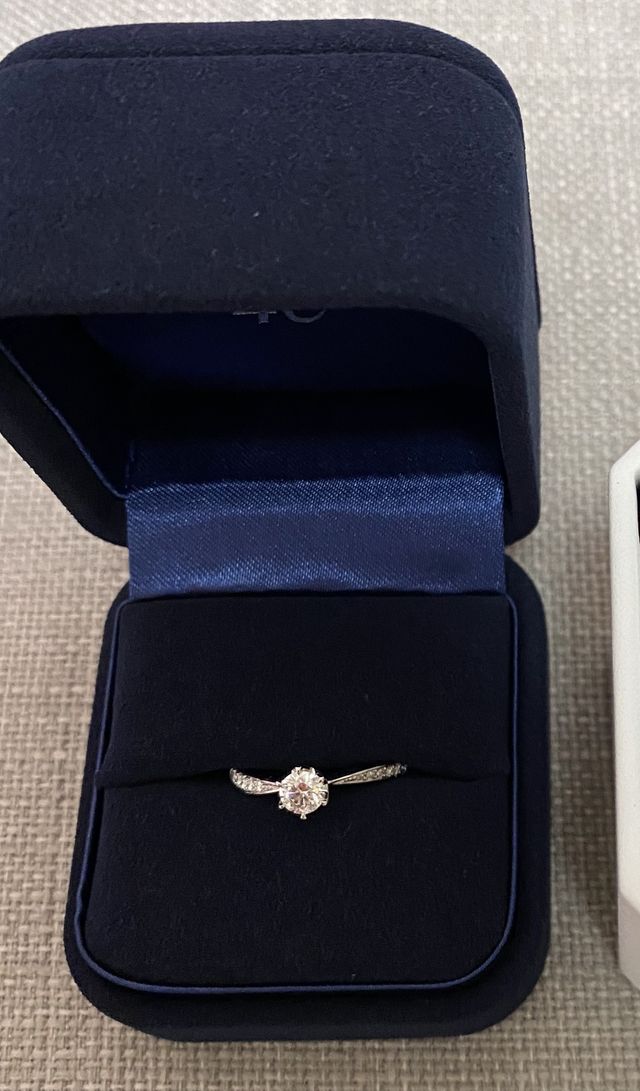 リングボックスと共に