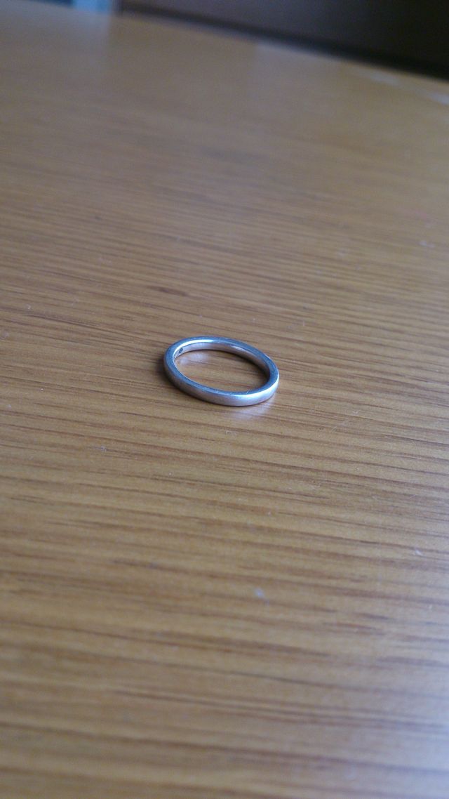 シンプルな結婚指輪