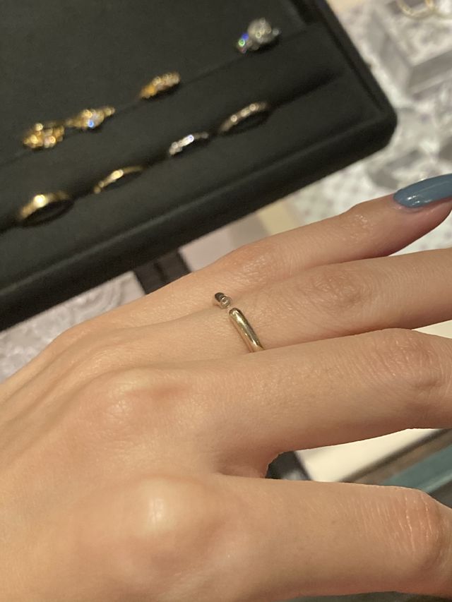 断面に石が入っています