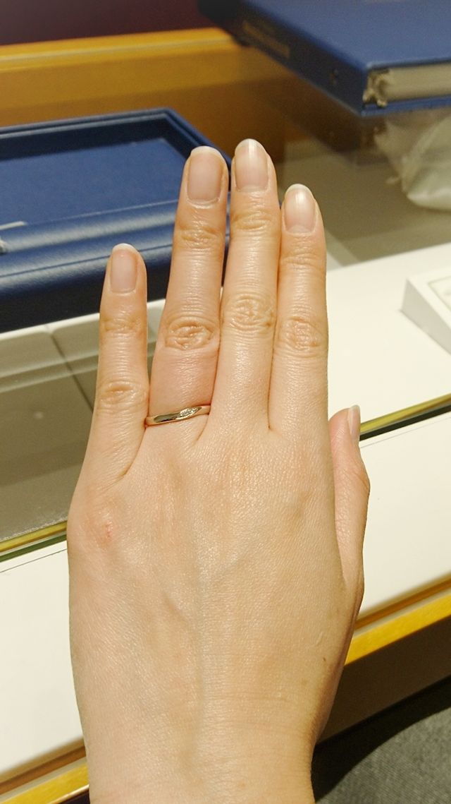 つけ心地がよくデザインが気に入りました！