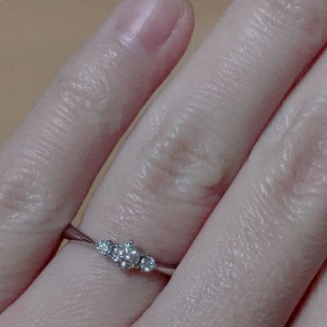 とても繊細で可愛いデザインです