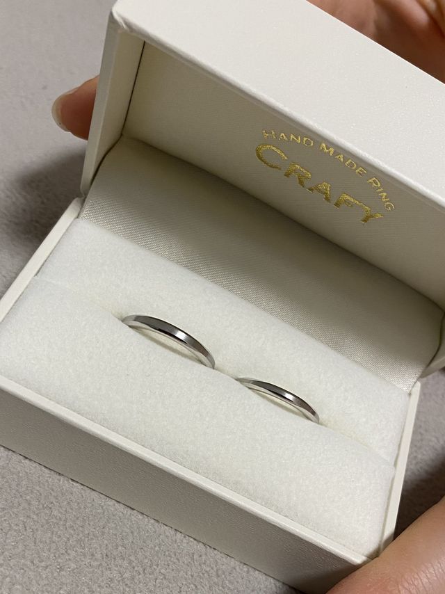 シノギというデザインでふたりで作りました。