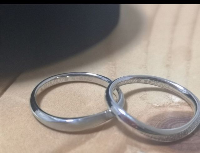 中に挙式予定日の日付とメッセージを刻印してもらいました。