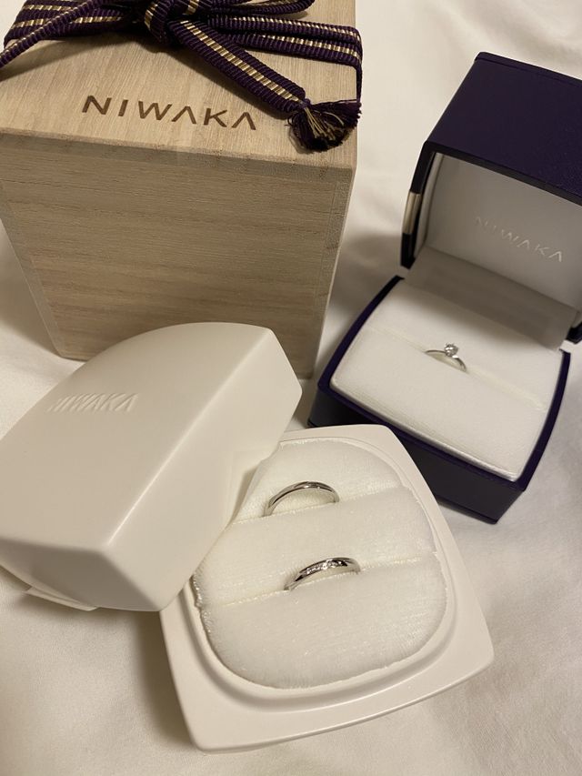 結婚指輪は『雪佳景』
婚約指輪は『花雪』