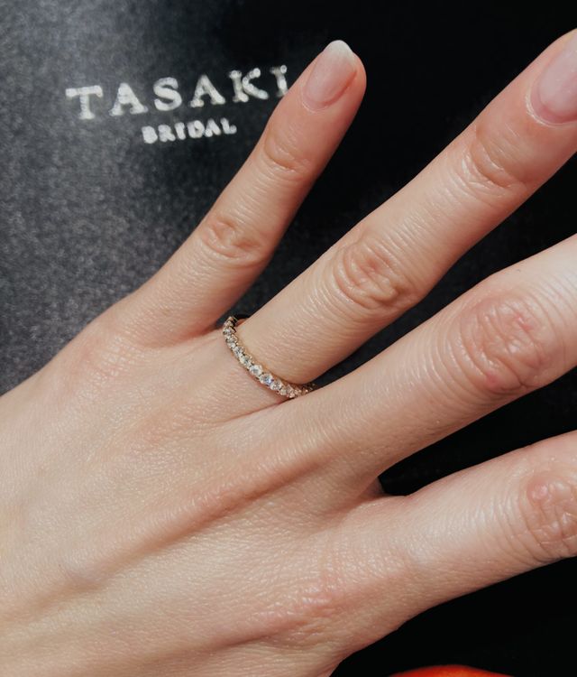 ハーフエタニティです。