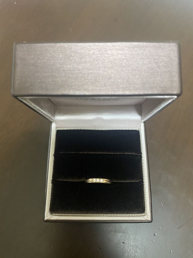 ストレート　ピンクゴールド　ダイヤモンド3石