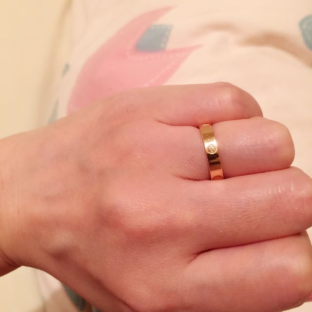 ビスの型押しの刻印もお気に入りです