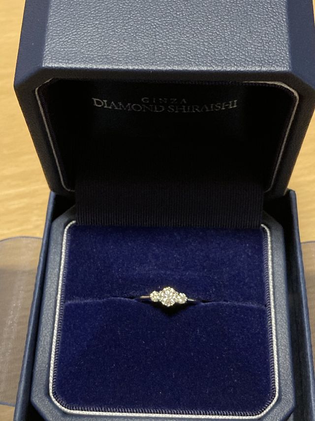 婚約指輪です。サプライズで渡す予定です。
