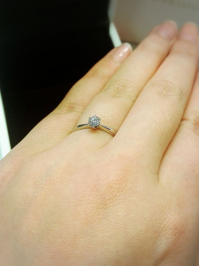 着用画像。シンプルなデザインです。