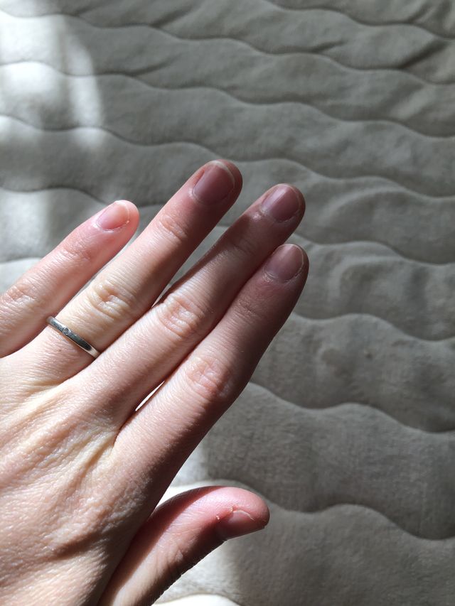 シンプルで家事育児に邪魔にならないような形のものにしました。