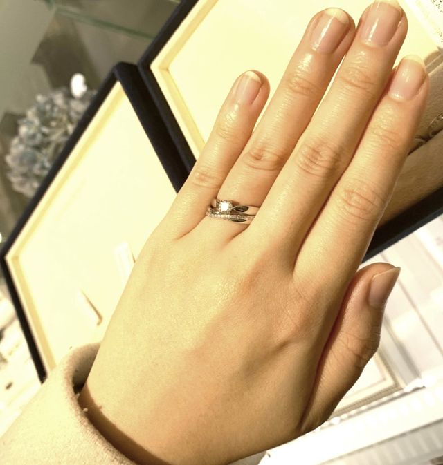 ノートルリアンと婚約指輪(TIFFANY)との重ねづけ