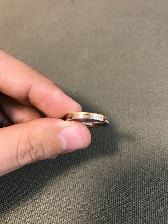 ゴールドとプラチナ、石なし