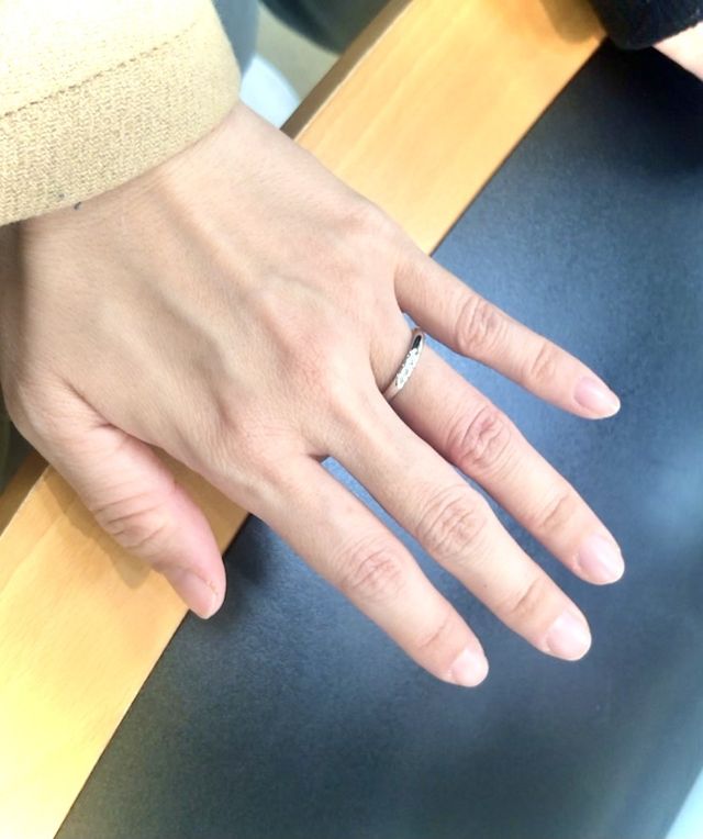 ダイヤモンド3粒　約0.06c pt製リング幅約2.5mm
