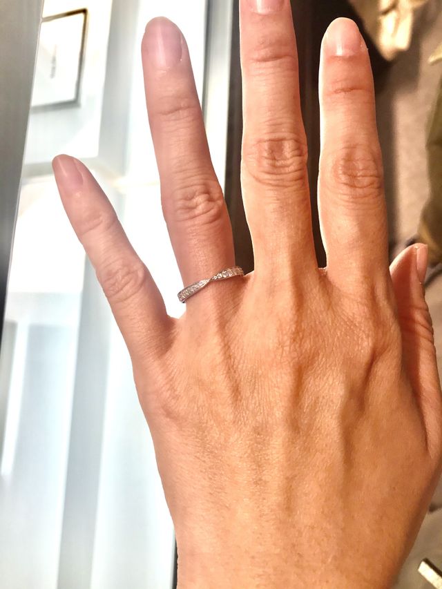 ハーモニー
ハーフエタニティ
20粒ダイヤ