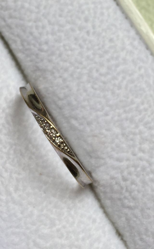 小さな沢山のダイヤモンド 