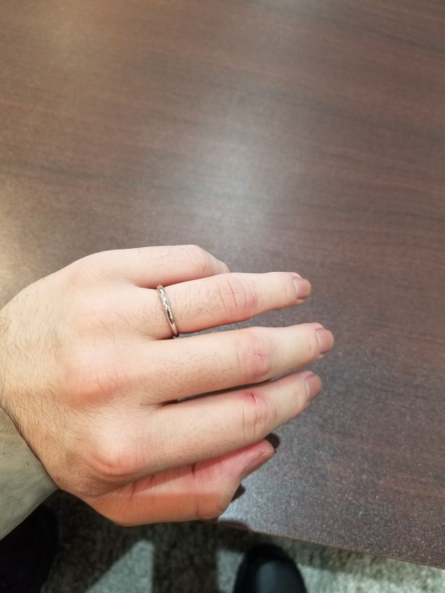手が小さい方なので細いリングがぴったり