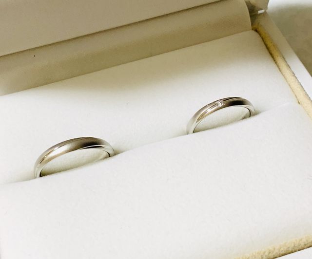 結婚指輪です。シンプルなデザインで飽きないデザインです。