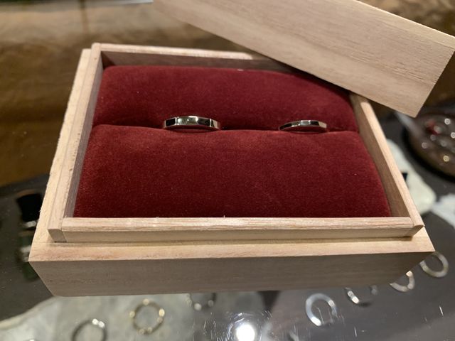 女性用は全体にツチメ柄、男性は一部だけツチメ柄