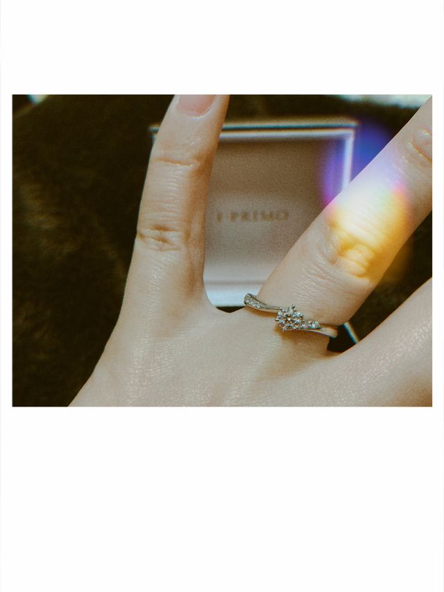 指輪着用時の写真です。