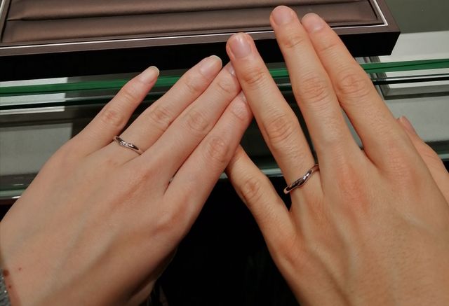 ウェーブタイプの指輪です。