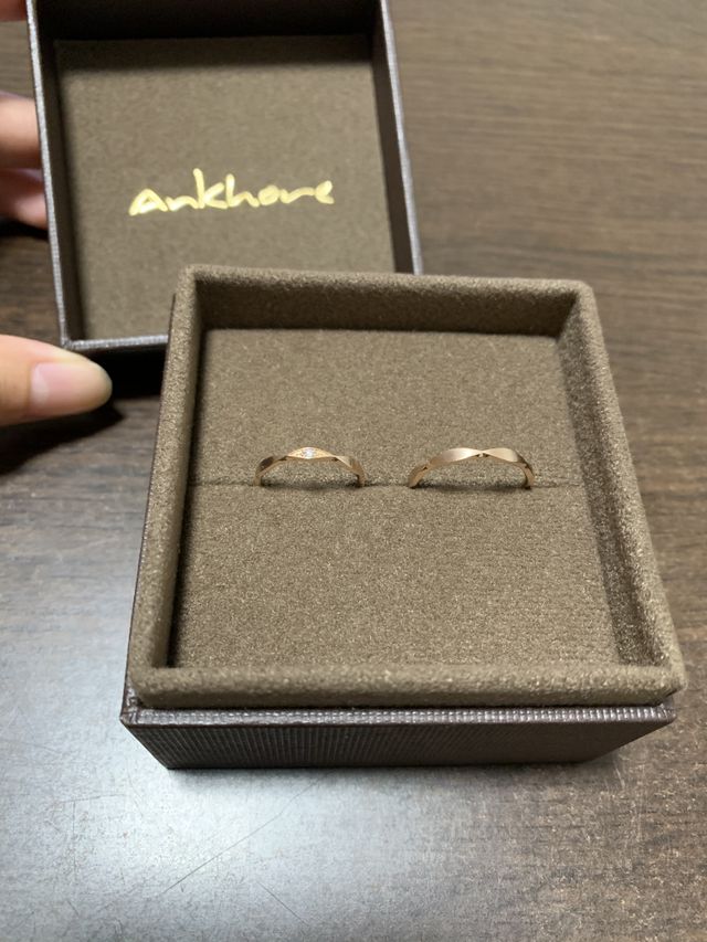 画像右:メンズ14号